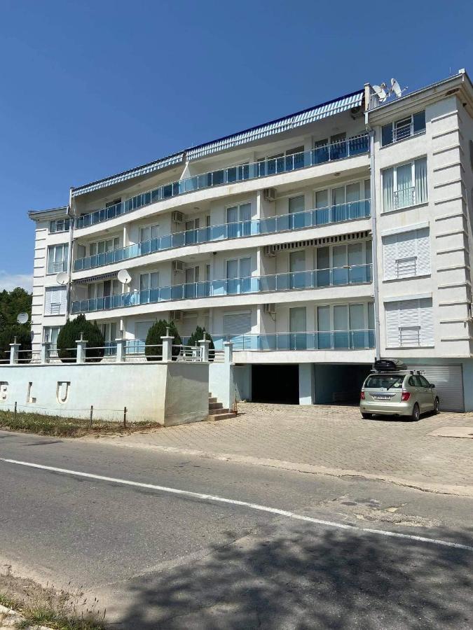 Aqua Blue Apartment Пештани Экстерьер фото
