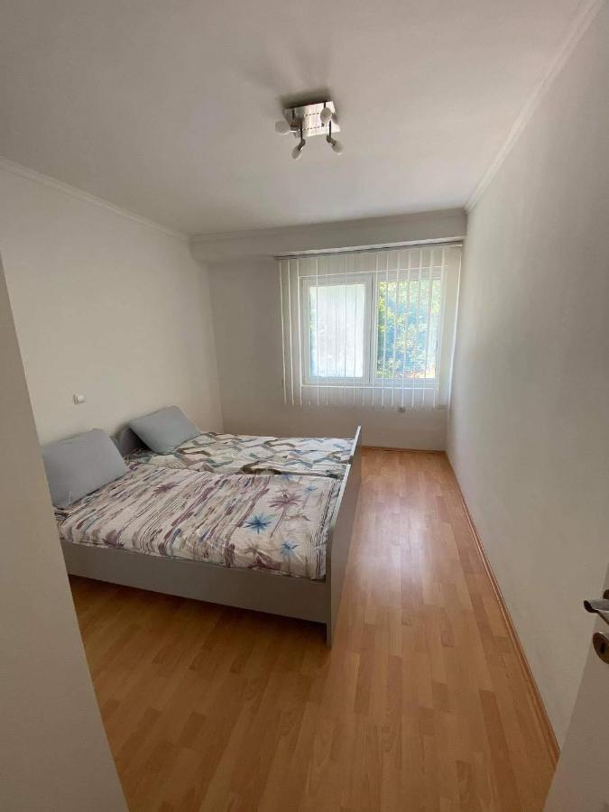 Aqua Blue Apartment Пештани Экстерьер фото